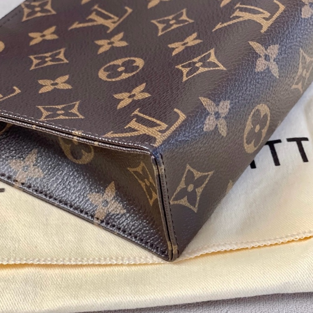 Louis Vuitton Brown Monogram Toiletry 19 - Picture 3 of 9